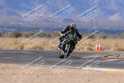 media/Dec-17-2023-CVMA (Sun) [[bf0c04832d]]/Race 2 Amateur Supersport Open/